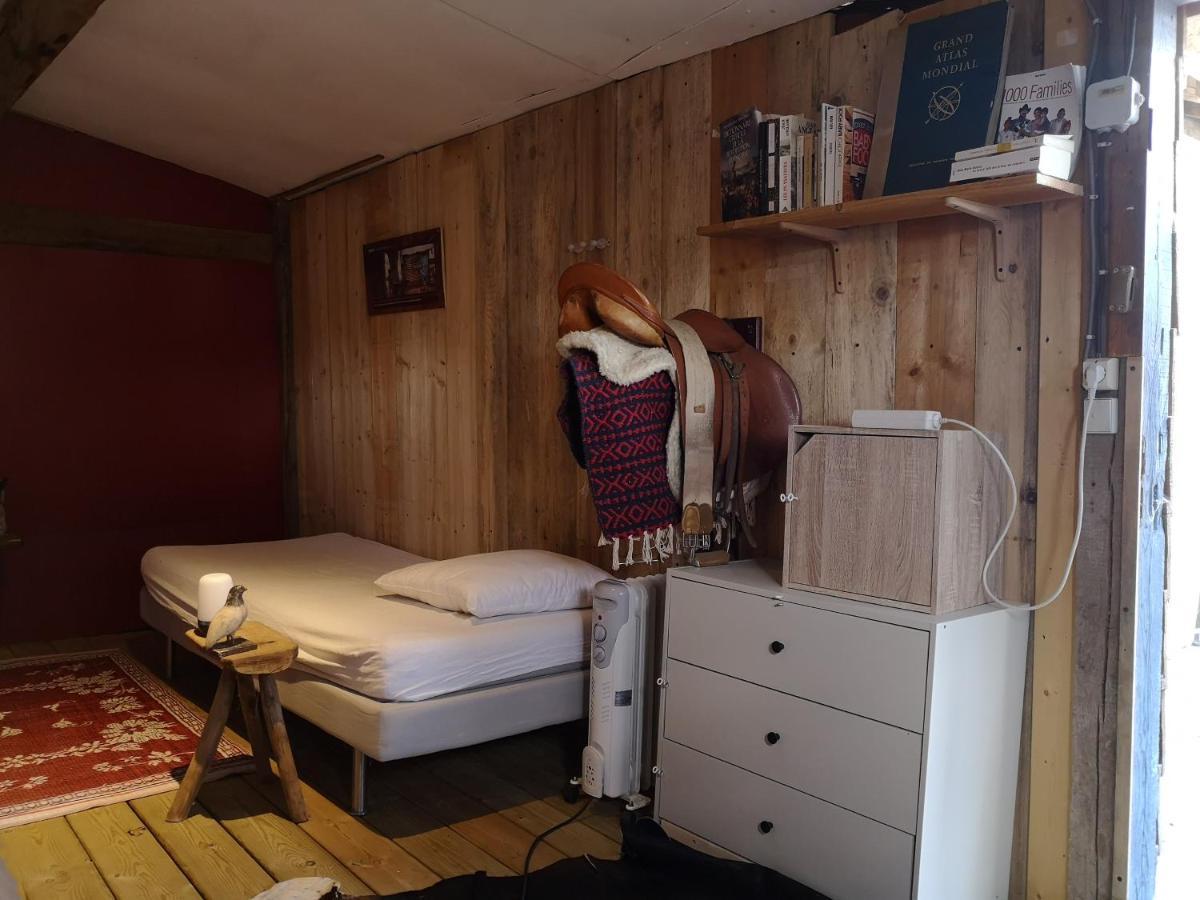 Le Gite Du Loir A Velo, Gite D'Etape, Backpacker Marçon エクステリア 写真