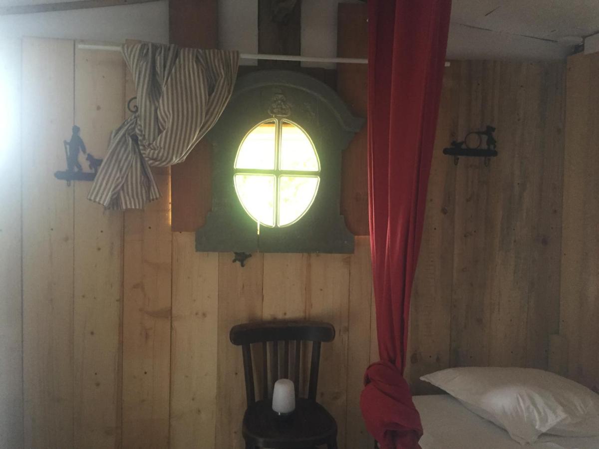 Le Gite Du Loir A Velo, Gite D'Etape, Backpacker Marçon エクステリア 写真